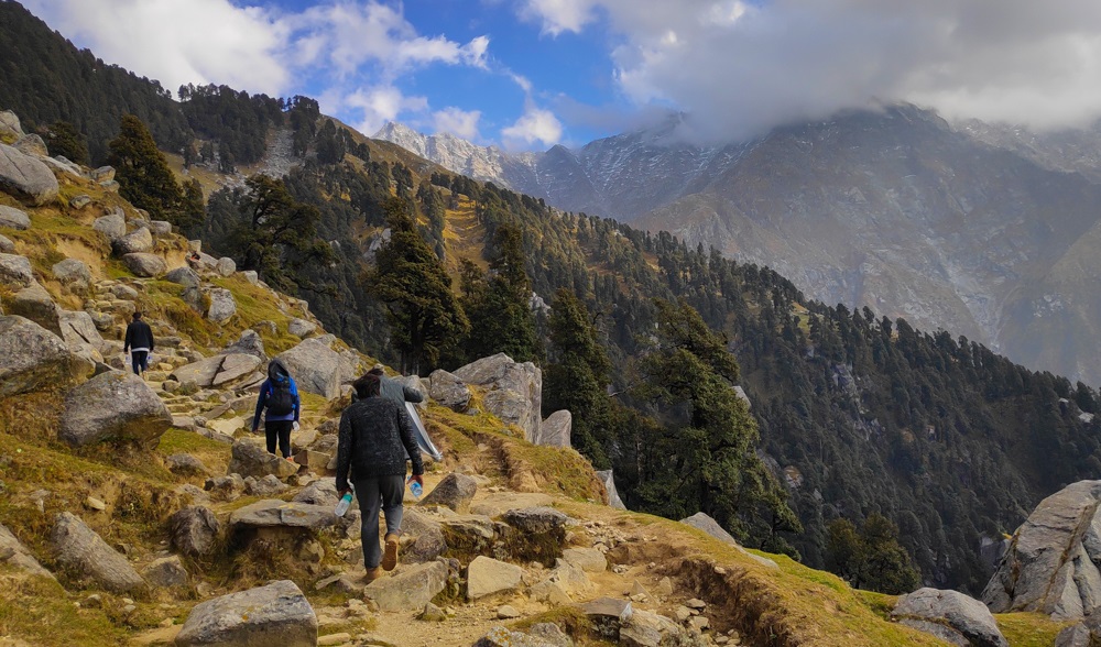 indrahar pass trek blog