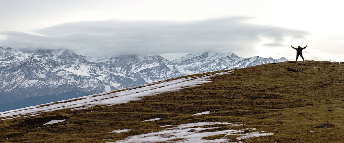 Himalayan range from Dayara Bugyal - AdventuRush