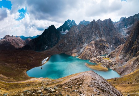 Kashmir Great Lakes