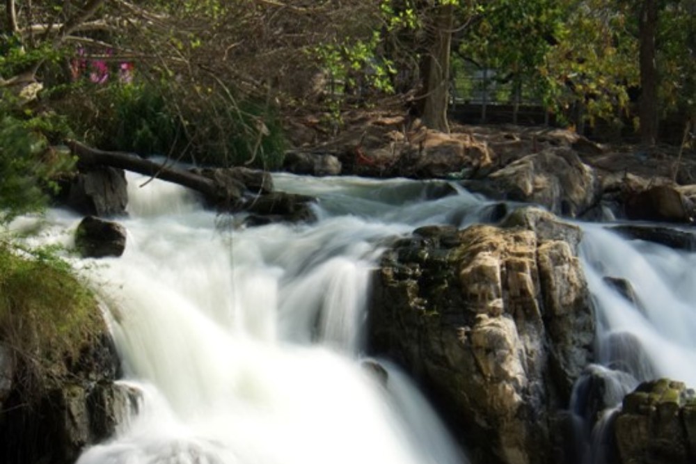 Hogenakkal Falls