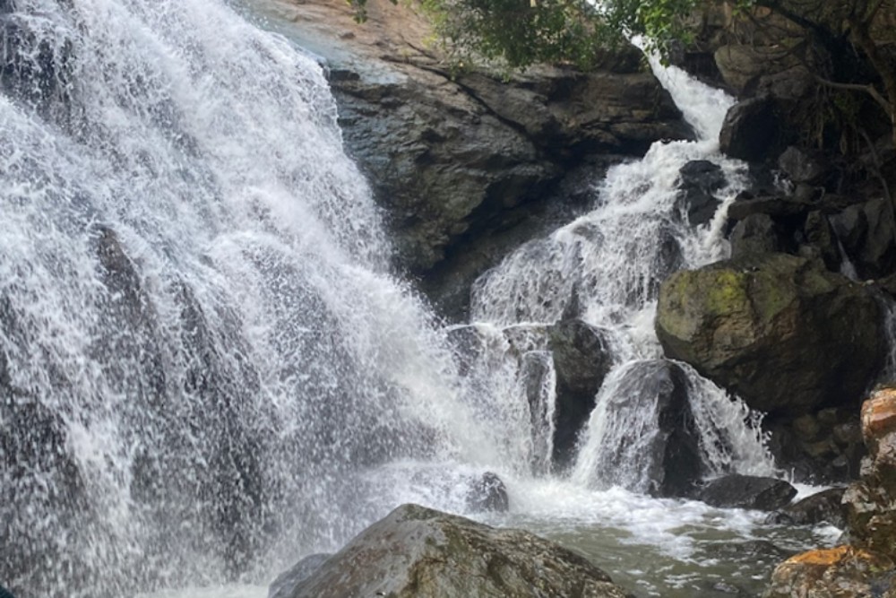 Thottikallu Falls