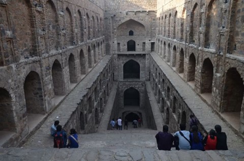 Agrasen ki Baoli Image